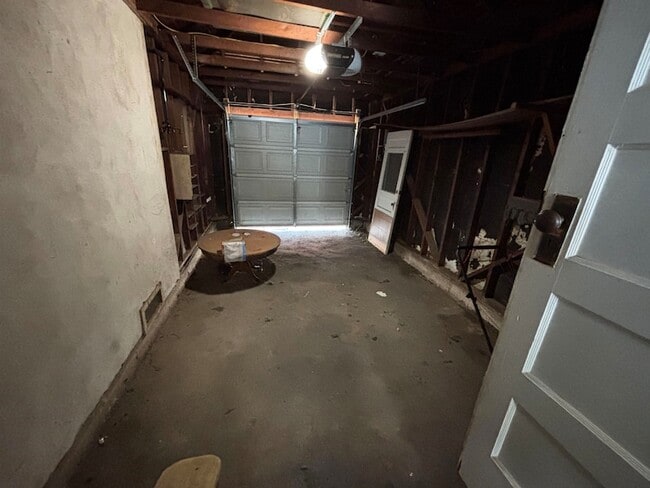 Building Photo - 2330 W Randolph Ave