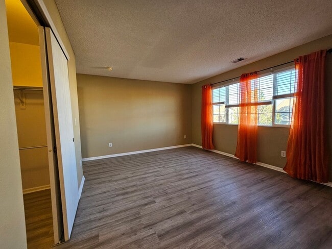 Building Photo - Charming House 3 Beds 2 1/2 Baths 2 Living Areas- Backs To Open Space