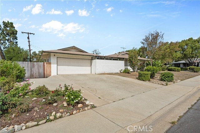 Building Photo - 702 Scripps Dr