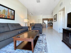 Building Photo - 1226 E Cumberland Ave