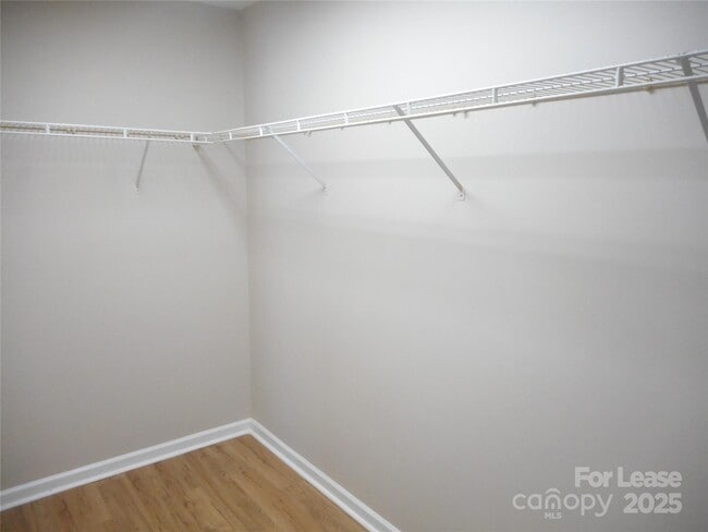 Building Photo - 8145 Millwright Ln