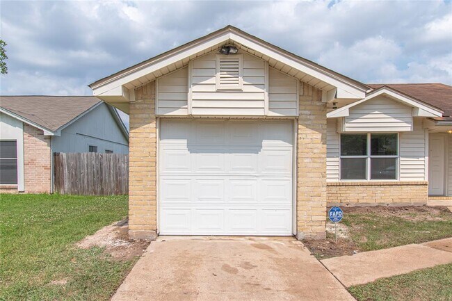 Building Photo - 12710 Autumn Mill Dr