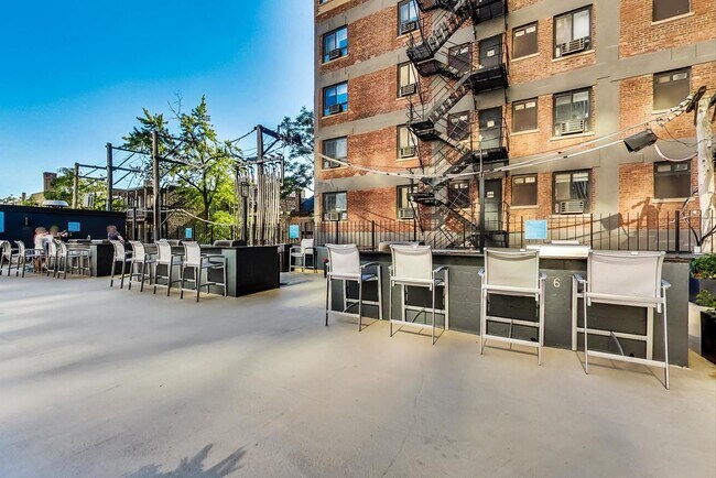 Building Photo - 655 W Irving Park Rd