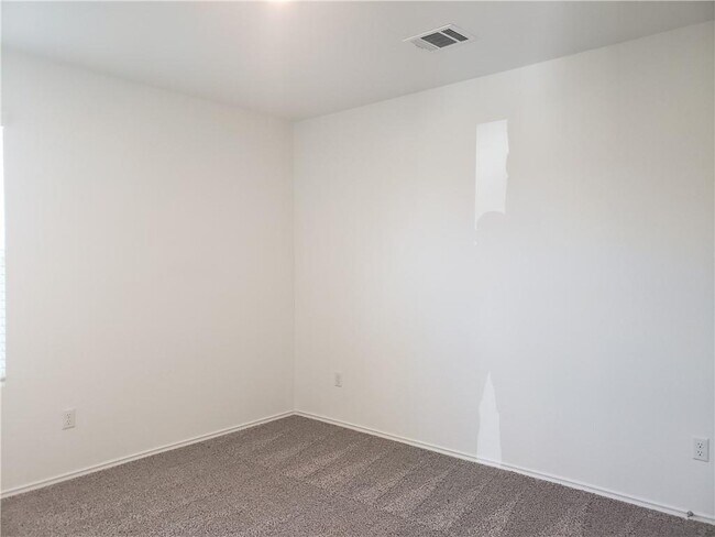 Building Photo - 104 Mountain Maple St