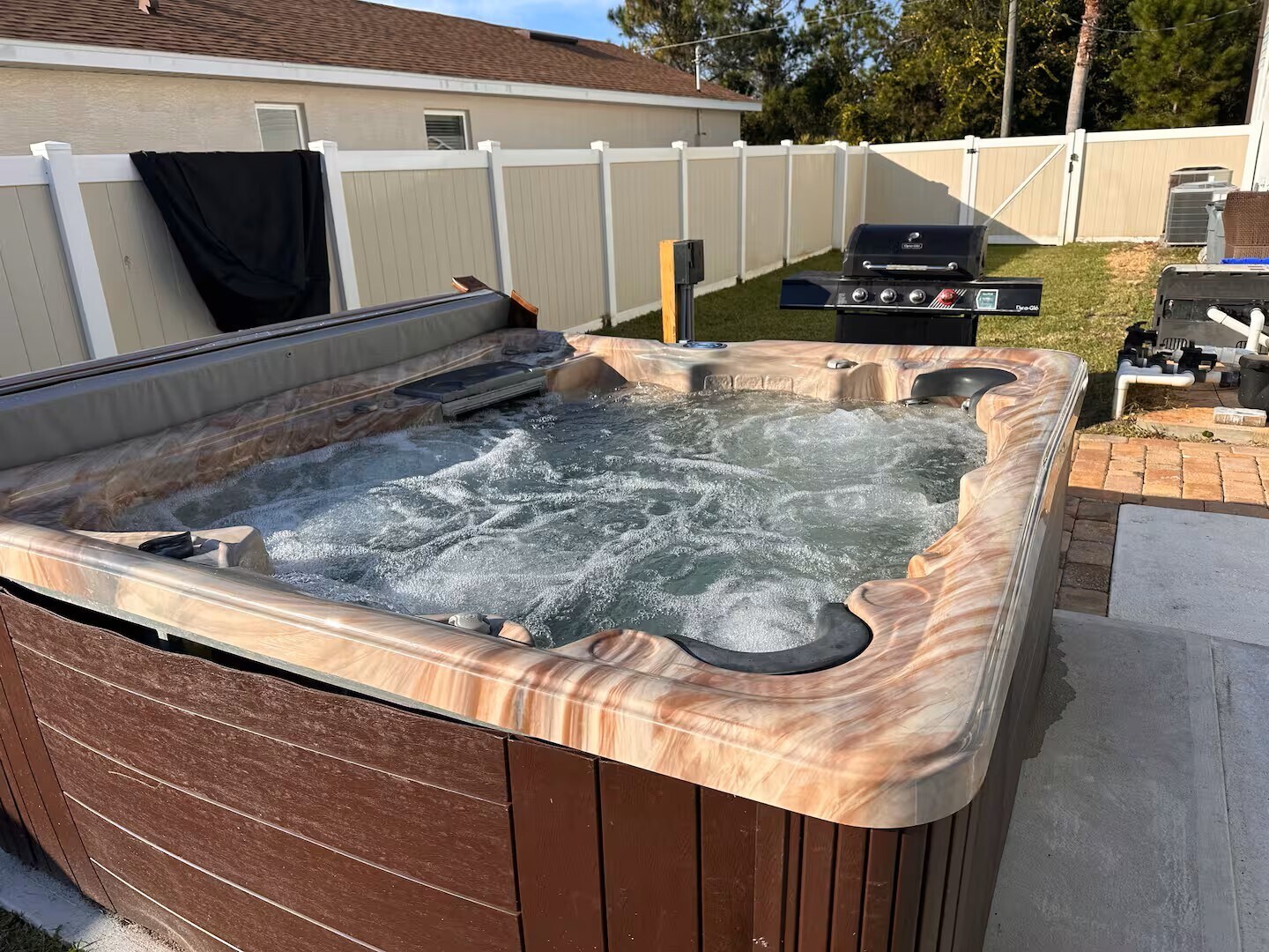 Hot Tub - 12 Fircrest Ln