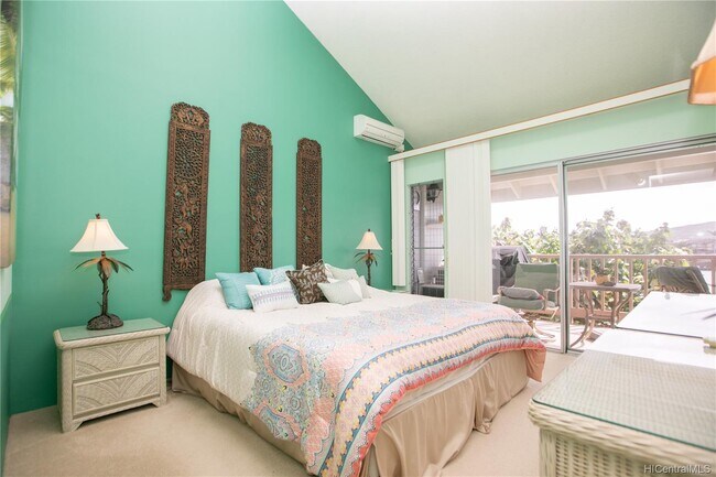 Master Bedroom - 7007 Hawaii Kai Dr