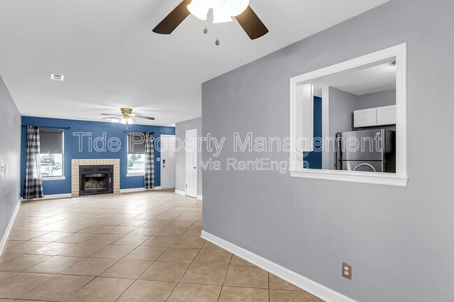 Building Photo - 206 Pine Shadow Dr