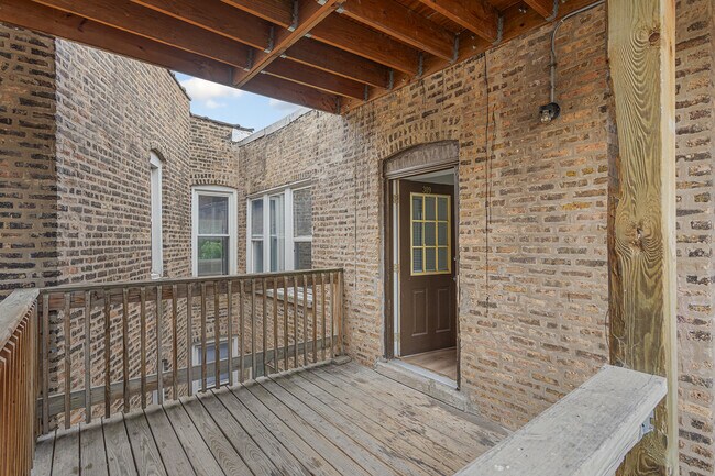 Building Photo - 1460 W Fargo Ave