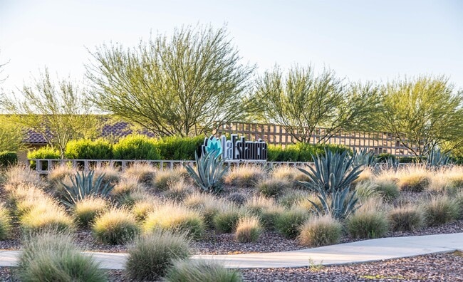 Building Photo - 7387 S Via Plaza del Maya