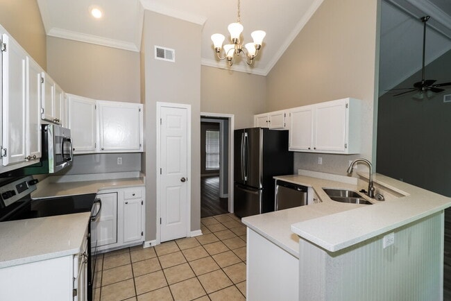 Building Photo - 7579 Valley Mist Dr