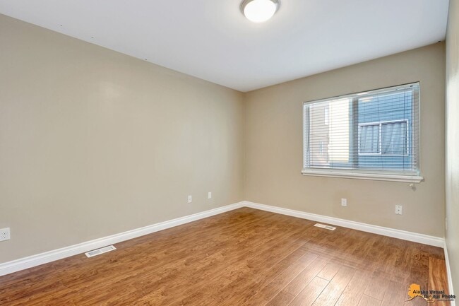 Building Photo - Campbell Four Bedroom Home with Garage