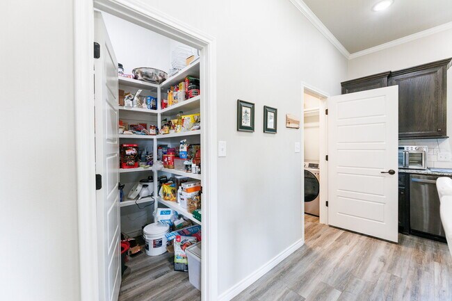 Building Photo - Spacious 4 Bed Home Near Frenship Schools | Modern Build | 2022 Construction