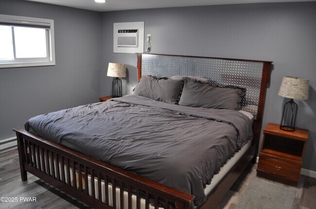 Building Photo - 25 Lizzy Ln