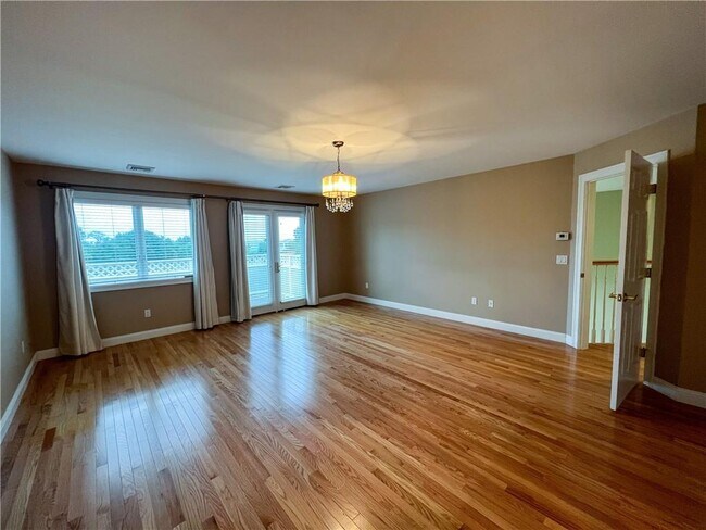 Building Photo - 39 Eagle Dr