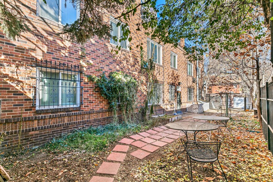 Building Photo - 2820 E 17th Ave