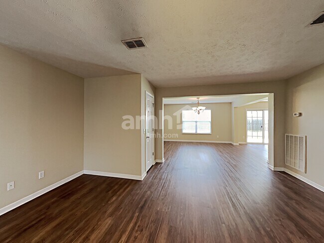 Building Photo - 316 Stewart Springs Dr