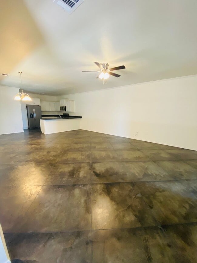 Building Photo - Stunning New 3/2 Townhomes