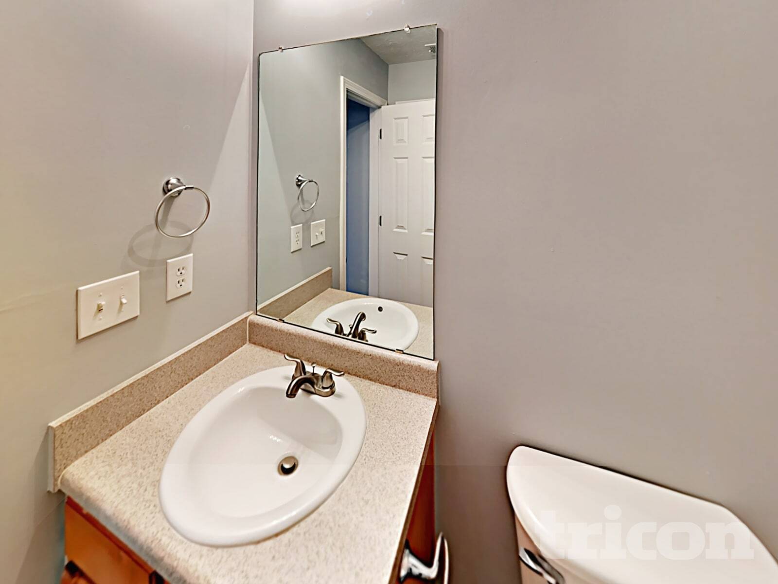 Building Photo - 12755 N Hill Dr