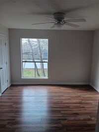 Building Photo - 3300 Pebblebrook Dr