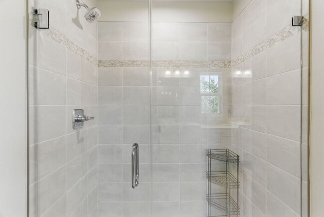 Building Photo - Luxury 5-Bed, 4-Bath Greenville Home in Amenity-Packed Riverstone!