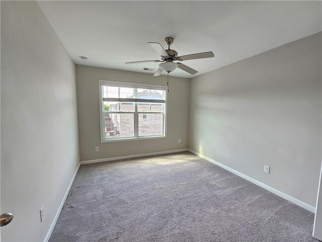 Building Photo - 871 Sunset Park Dr