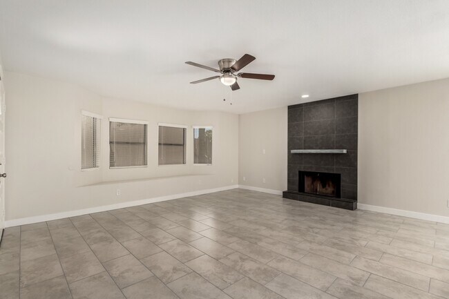 Building Photo - Home for rent in Scottsdale!