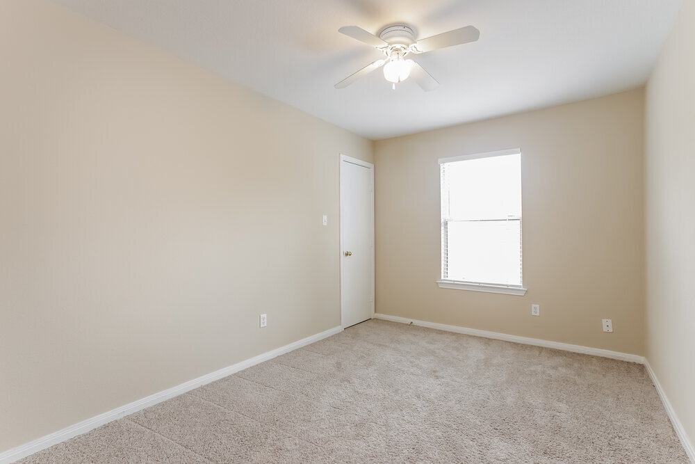 Building Photo - 8019 Scarlet Tanager Dr