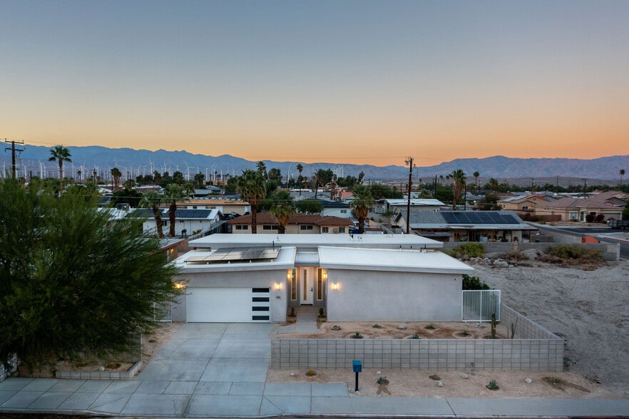 Building Photo - 416 Rosa Parks Rd