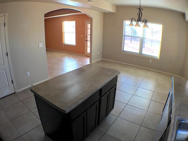 Building Photo - Northeast El Paso 3 Bed Refrig A/C