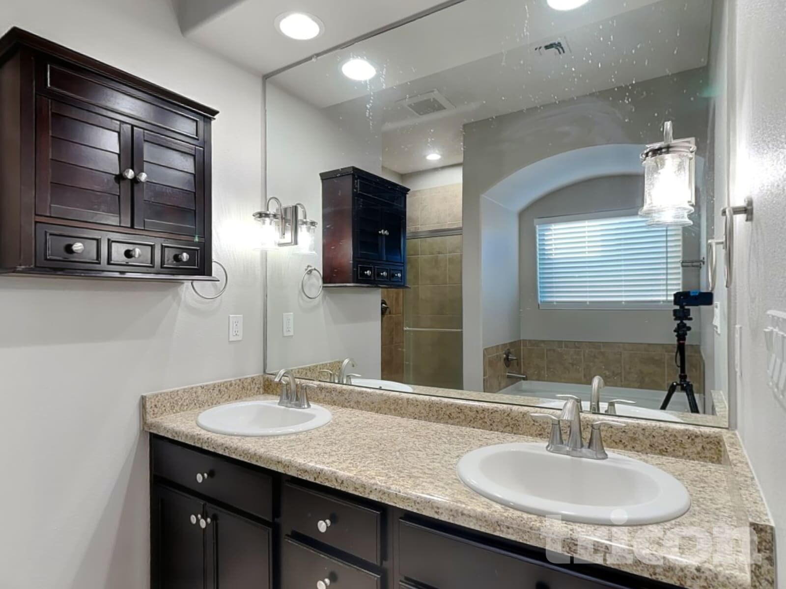 Building Photo - 1811 Camino Cancun