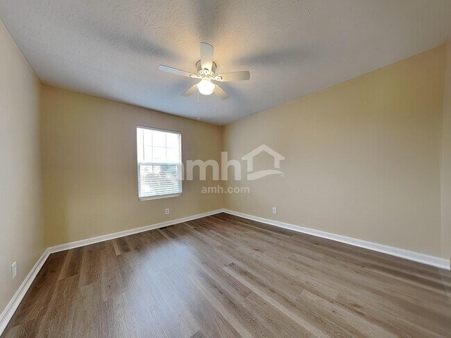 Building Photo - 9021 Braxton Dr