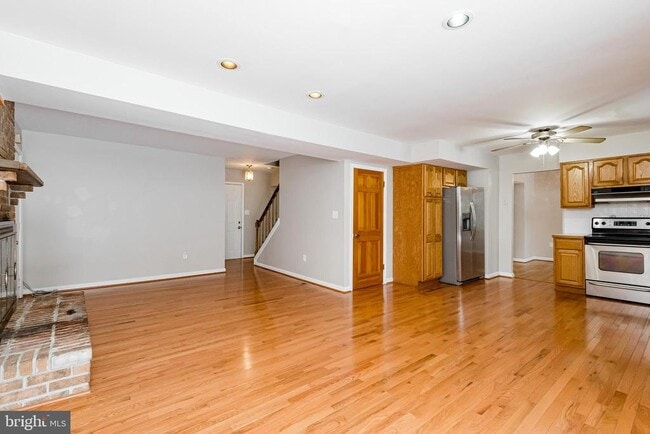 Building Photo - 517 Stockbridge Ct