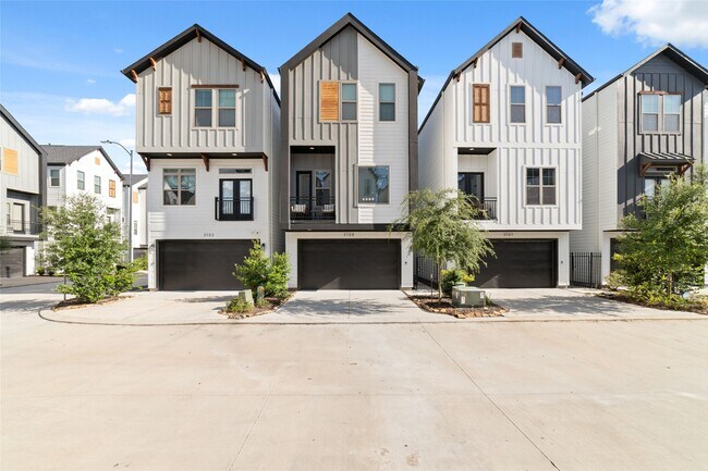 Building Photo - 3705 Creekmont Grn Ln