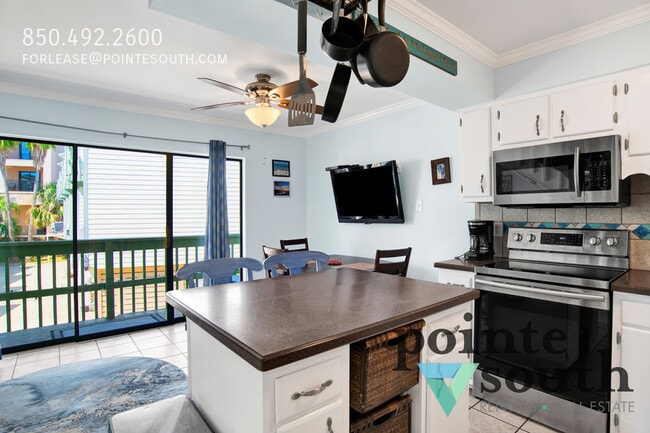 Building Photo - 554 E Beach Blvd