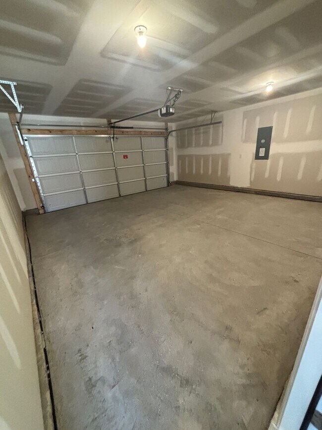 Building Photo - Brand-New 4BR Home in Treemont Commons | $2,450/Month