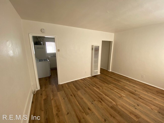 Building Photo - 4241-475 Redondo Beach Blvd