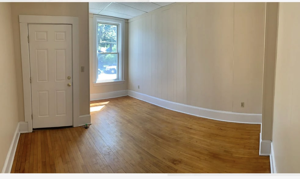 Building Photo - 24 Loomis St