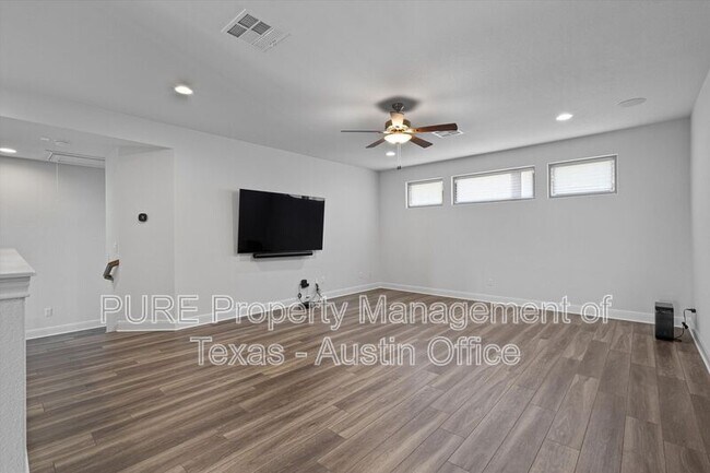 Building Photo - 1138 Woodpark Ln