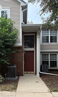 Building Photo - 5400 Pine Aires Dr