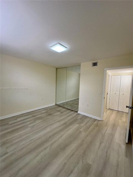 Building Photo - 1715 Whitehall Dr