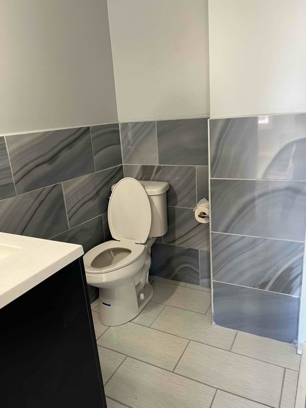 Building Photo - 57 Walnut St