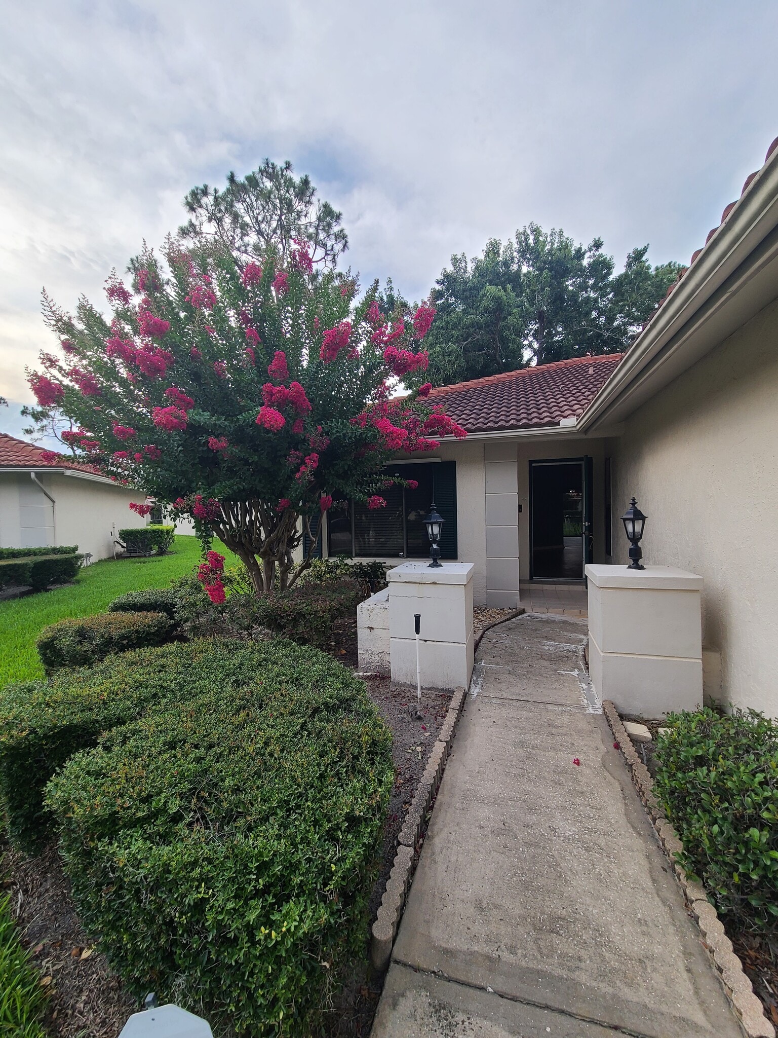 Building Photo - 18318 Aintree Ct