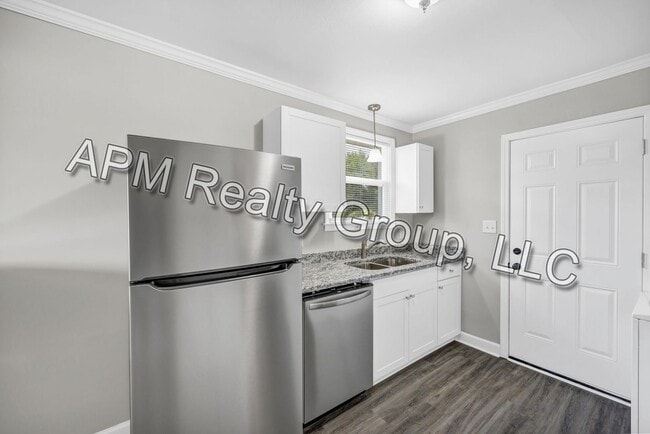 Building Photo - Brand new three bedroom house.