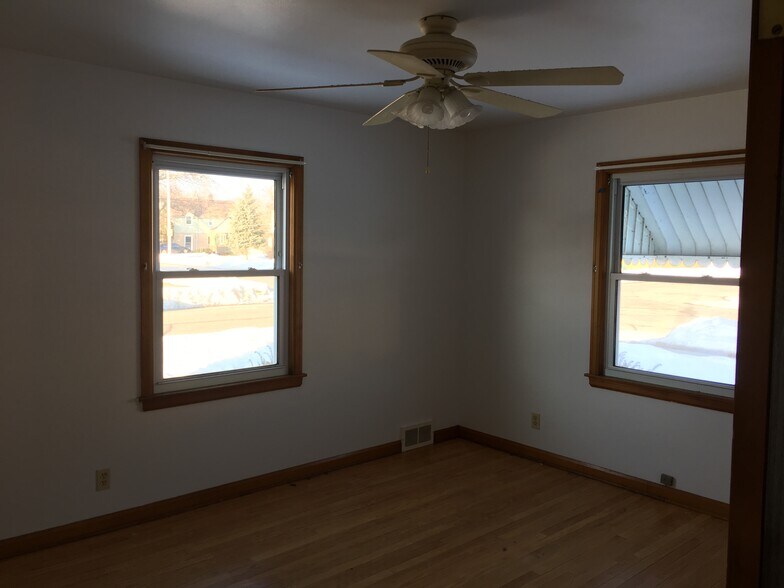 Bedroom 3 - 801 Wolff St