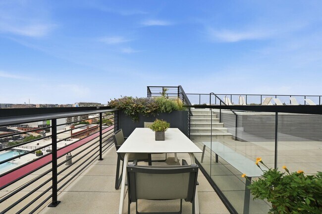 Building Photo - 1625 Eckington Pl NE