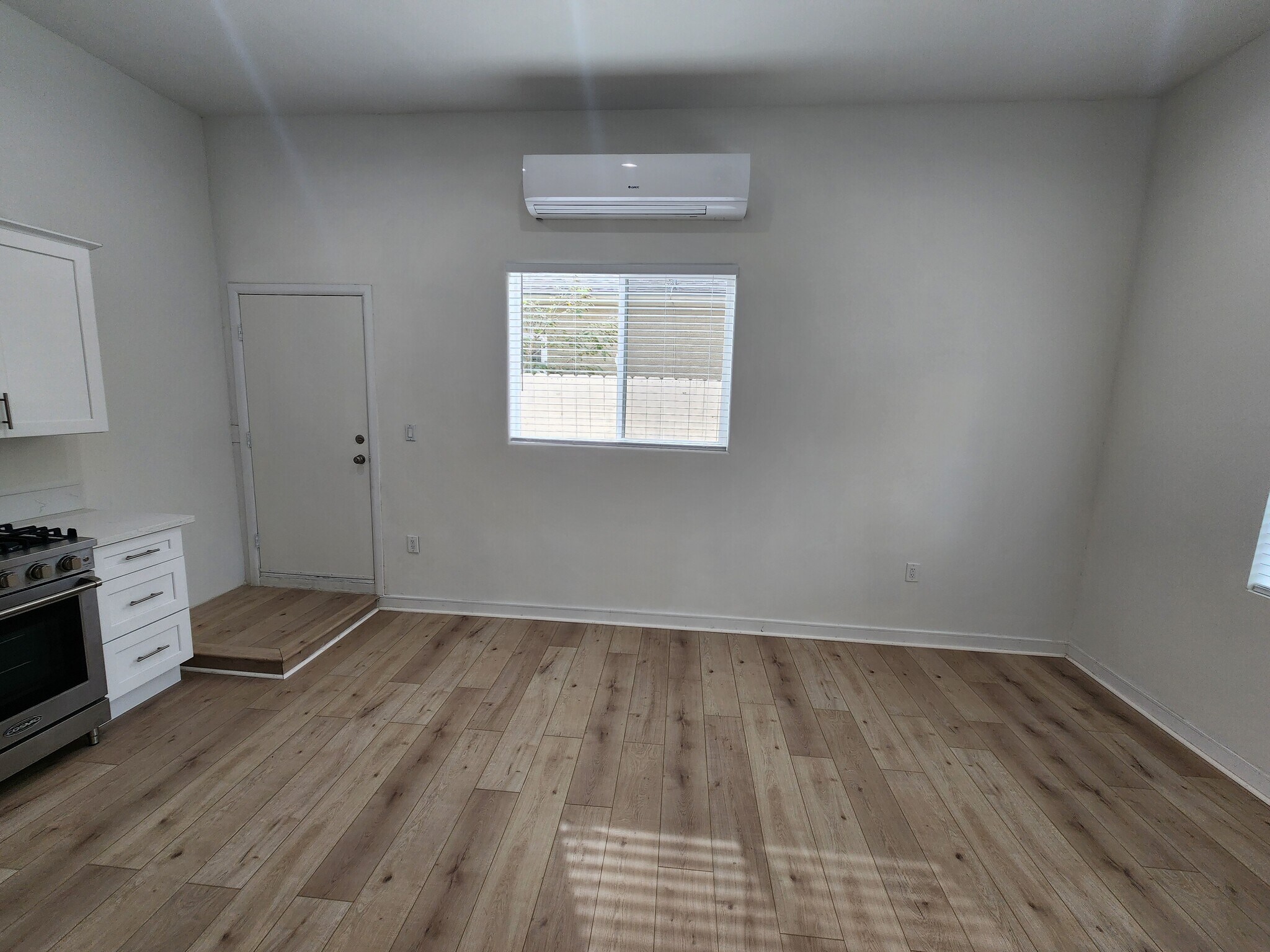 Building Photo - 6522 Camellia Ave