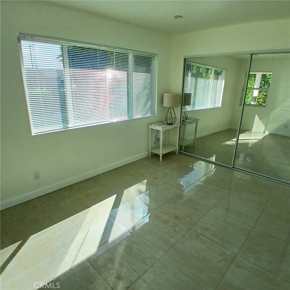 Building Photo - 16043 San Fernando Mission Blvd