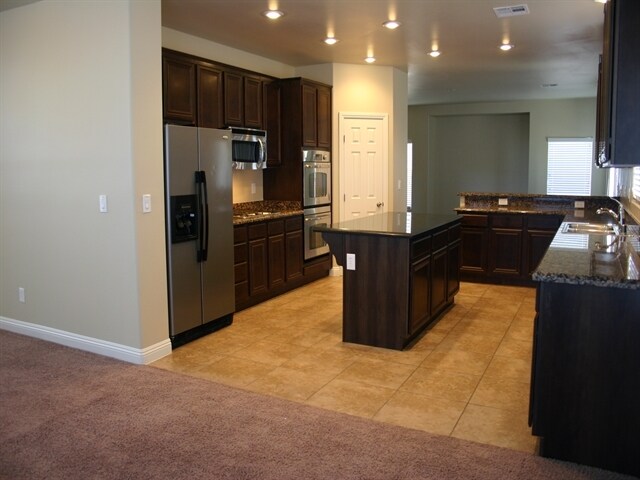 Building Photo - 2812 E Gables Vale Ct