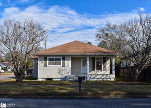 Building Photo - 501 S Presley St