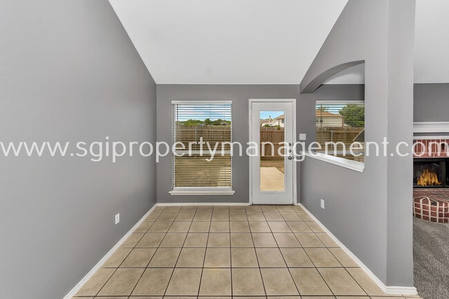 Building Photo - 413 Windy Hill Ln